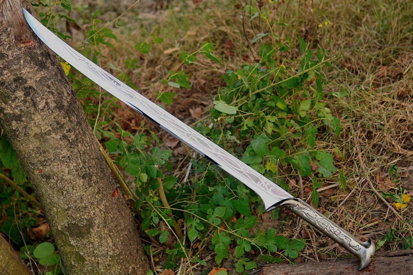 Thranduil's Elven Sword from The Hobbit: A Majestic Blade of Middle-earth